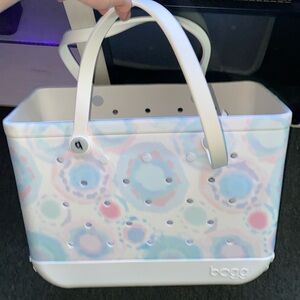 Lg Bogg Bag still with tags